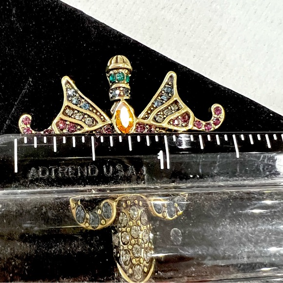 Heidi Daus 🆕 Crystal Sword brooch - Picture 4 of 7